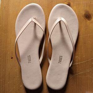 TKees Sandals